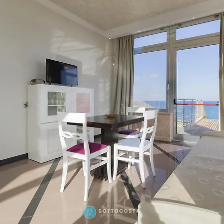Sky View Salento 3*